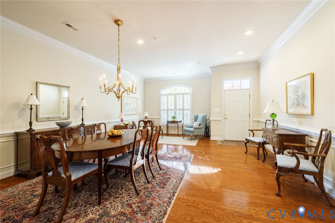 704 Chiswick Park Rd