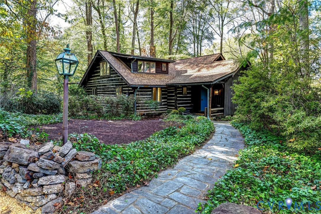 8801 & 8804 Riverside Dr