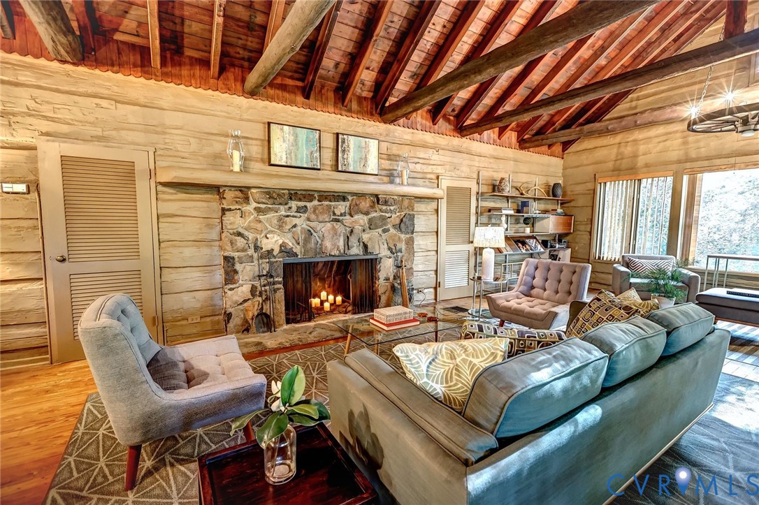 8801 & 8804 Riverside Dr