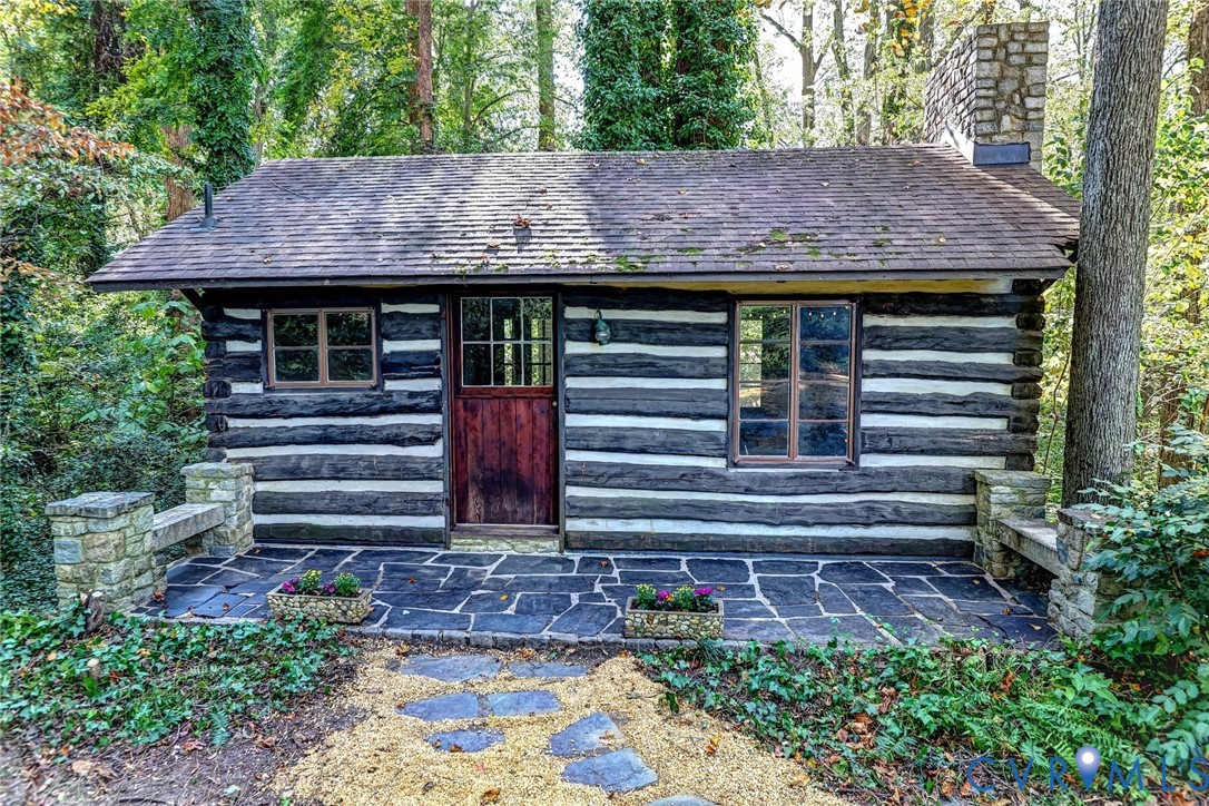 8801 & 8804 Riverside Dr