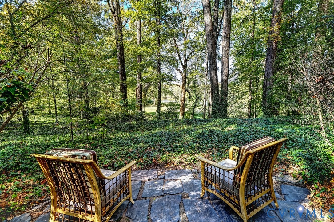 8801 & 8804 Riverside Dr