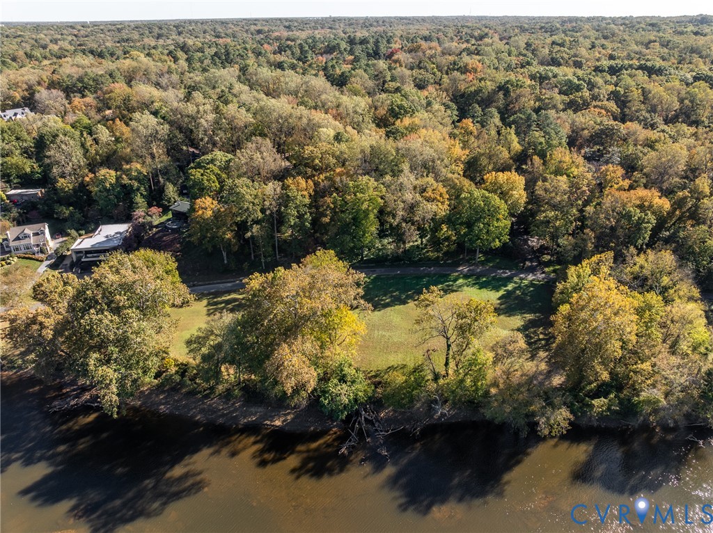 8801 & 8804 Riverside Dr