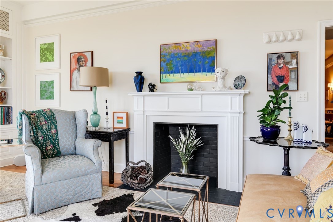 612 W Franklin St Unit#11B