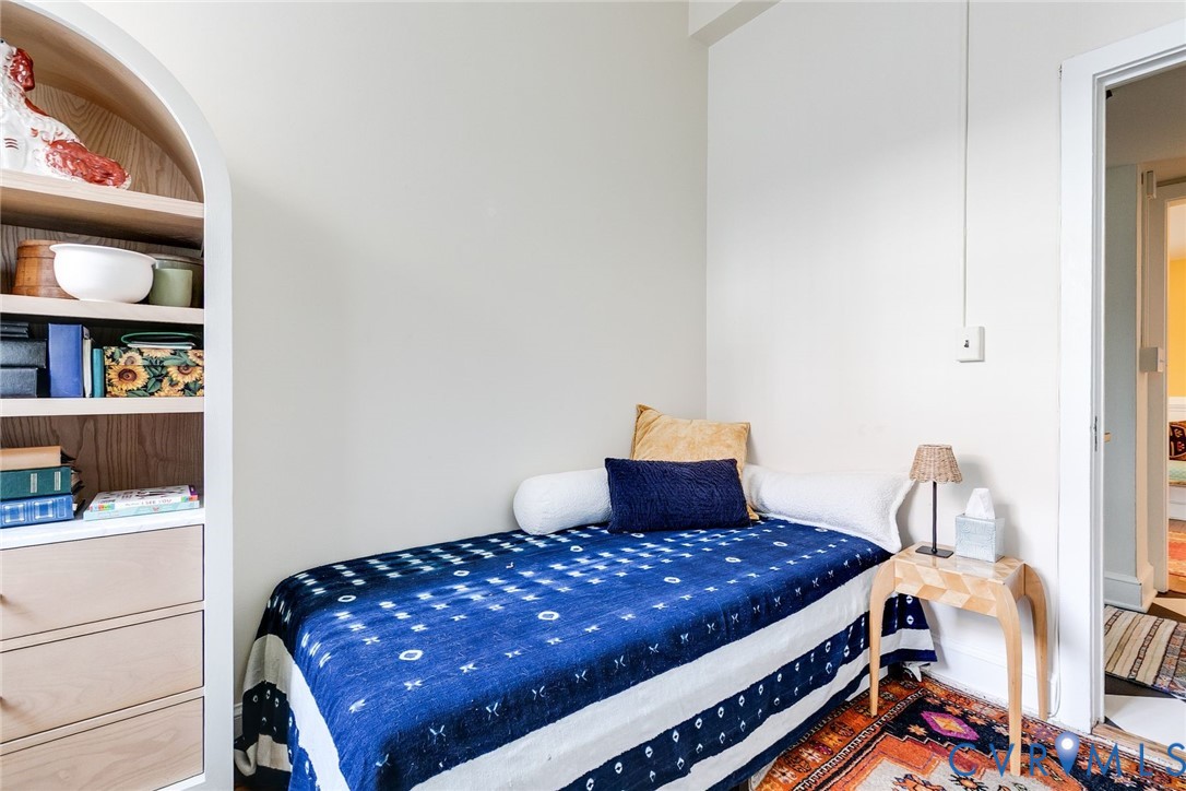 612 W Franklin St Unit#11B