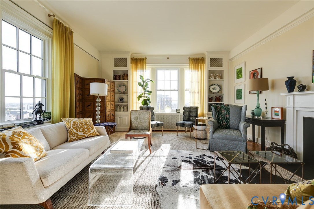 612 W Franklin St Unit#11B