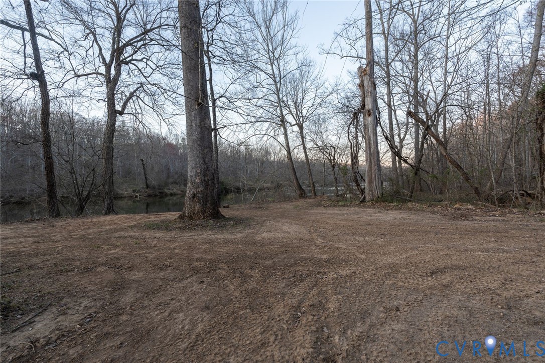 4 Dillard Rd