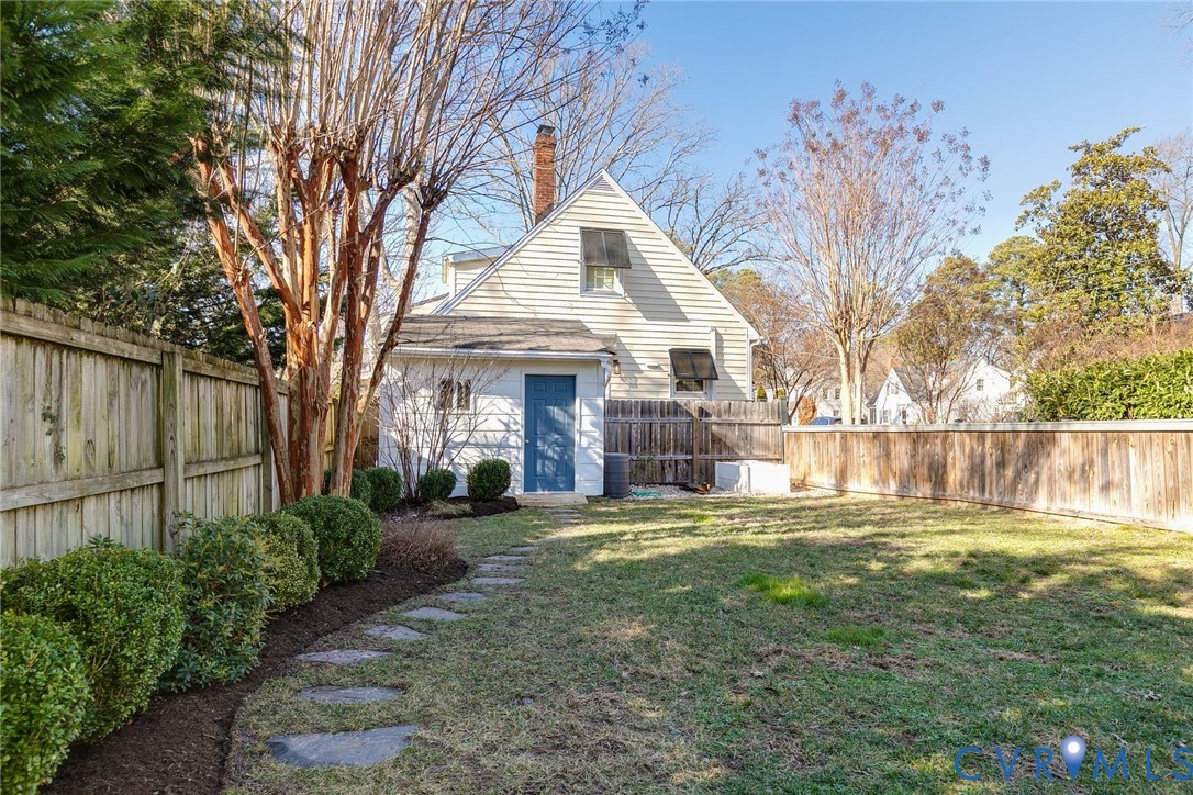 606 Libbie Ave