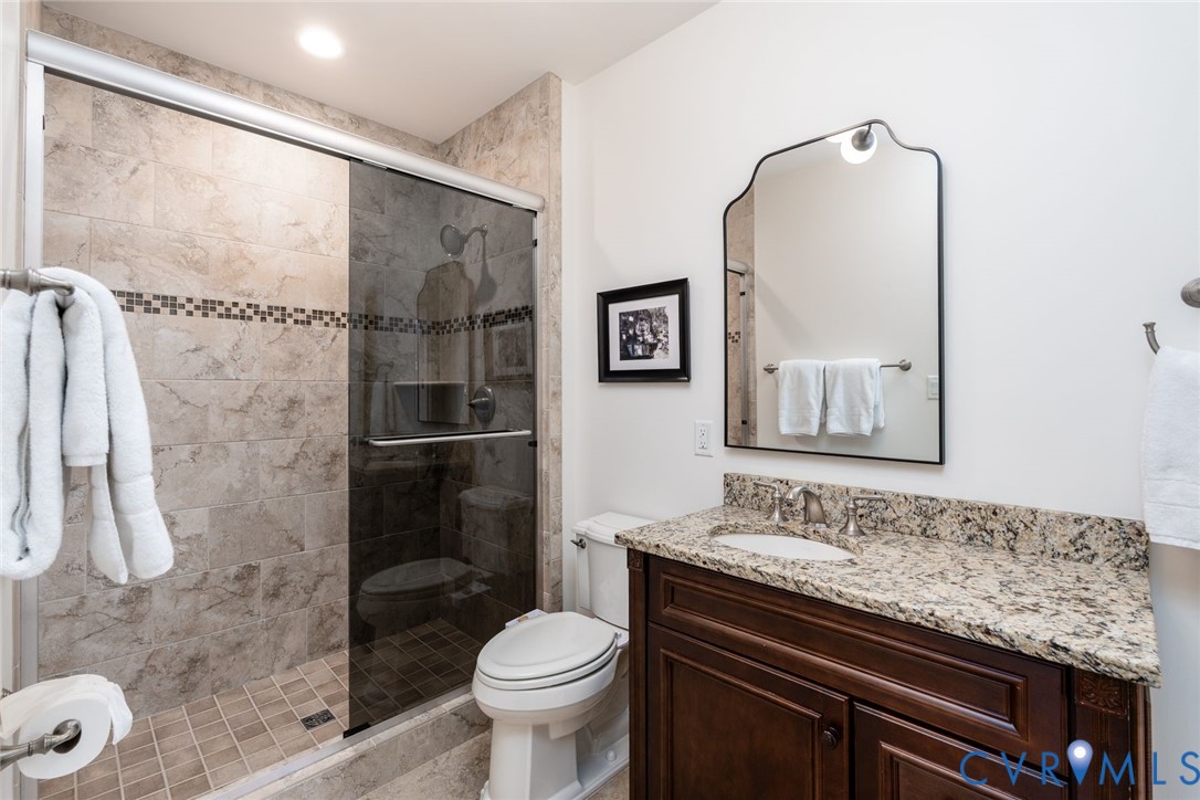 9120 James Riverwatch Dr