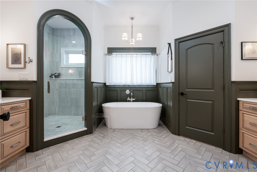 9120 James Riverwatch Dr