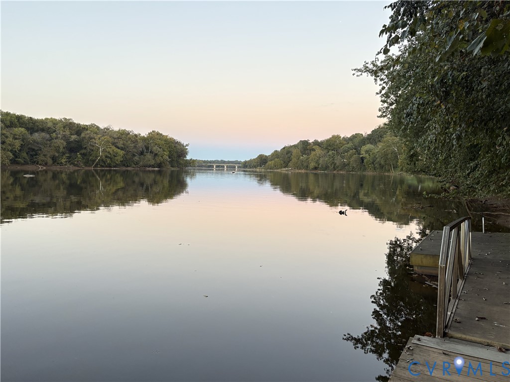 9120 James Riverwatch Dr