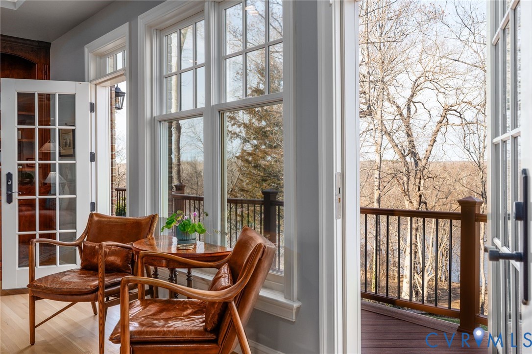 9120 James Riverwatch Dr