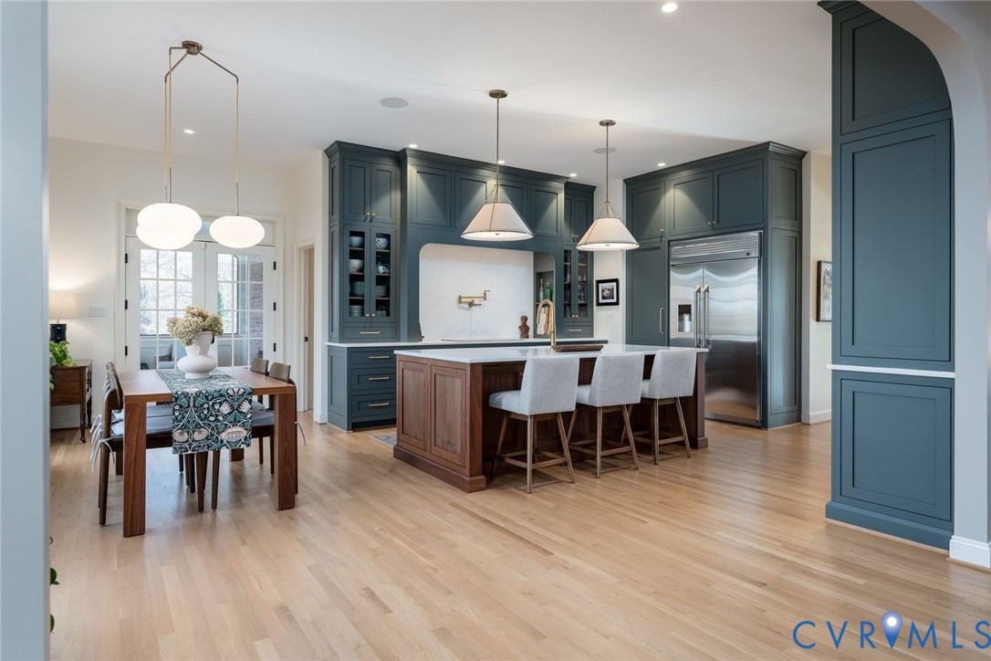 9120 James Riverwatch Dr