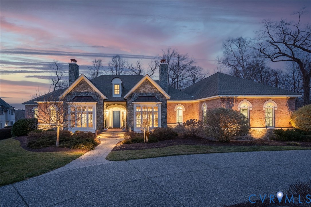 9120 James Riverwatch Dr