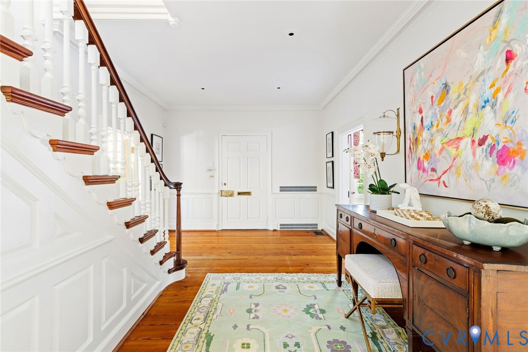 1 Ampthill Rd