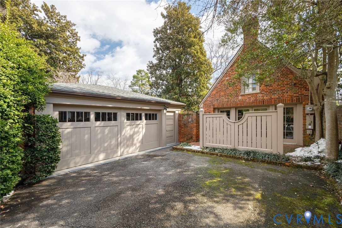 1 Ampthill Rd
