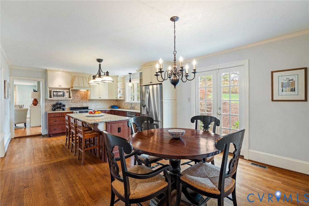 318 Lakewood Dr