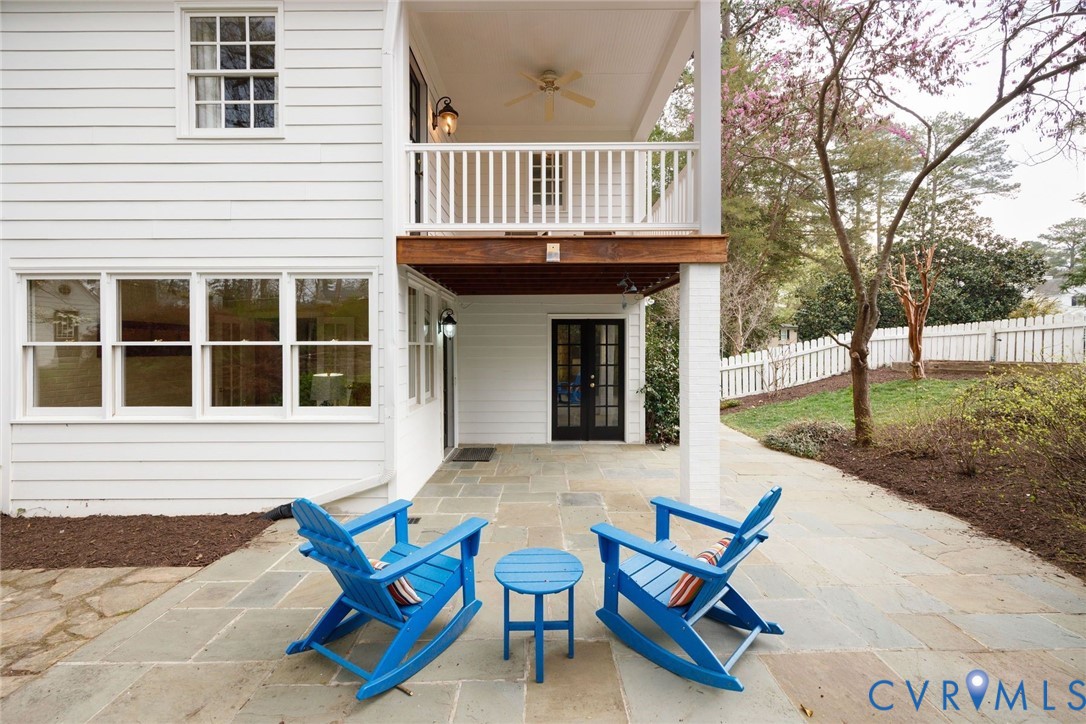 318 Lakewood Dr