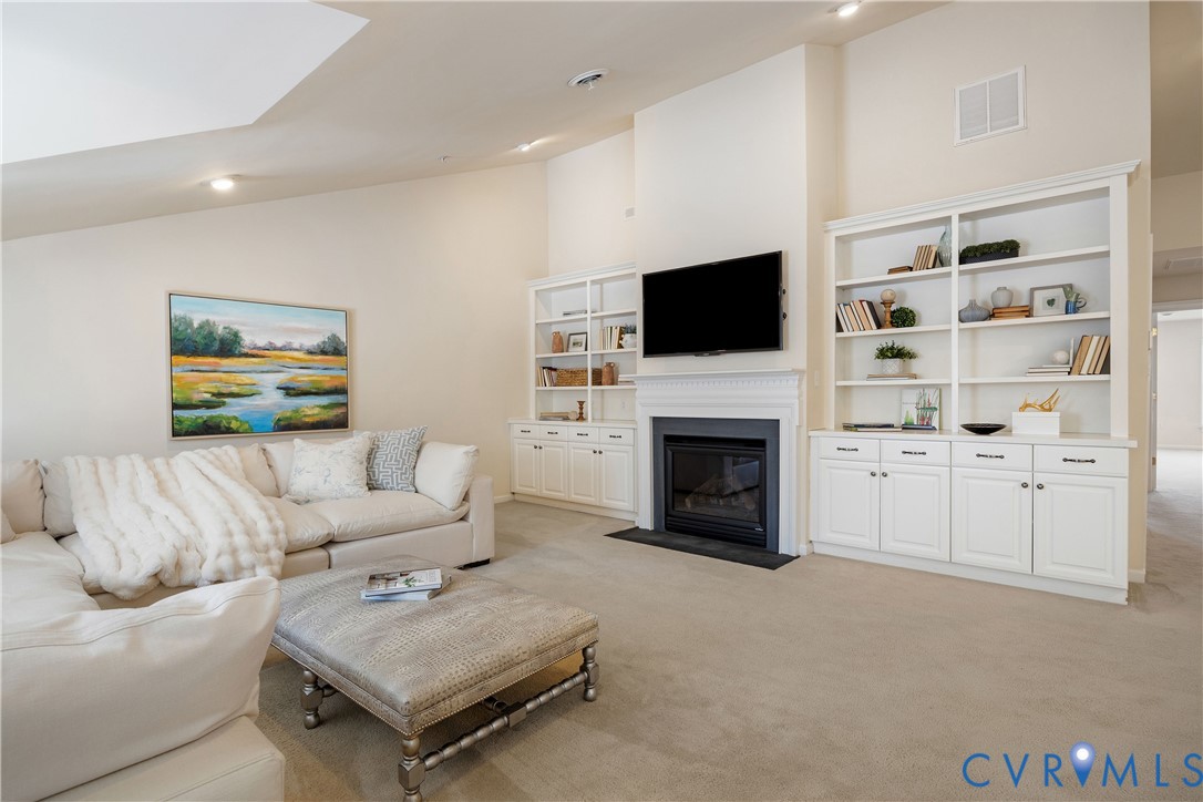 9503 Belle Air Ln