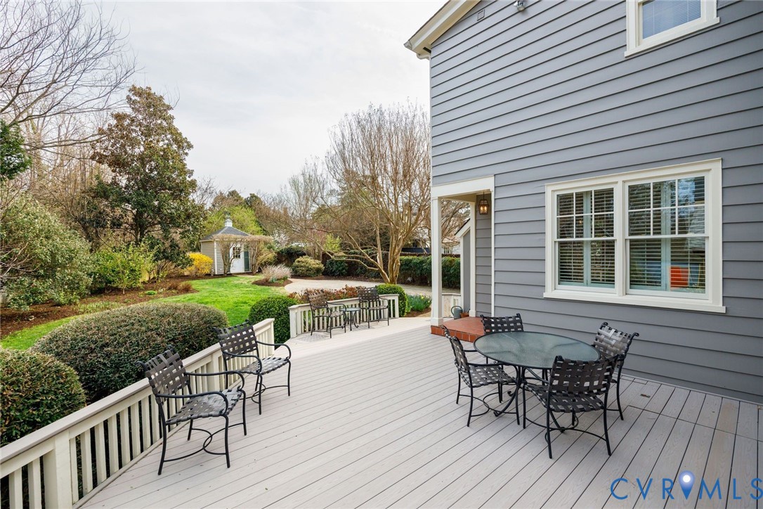 407 Henri Rd