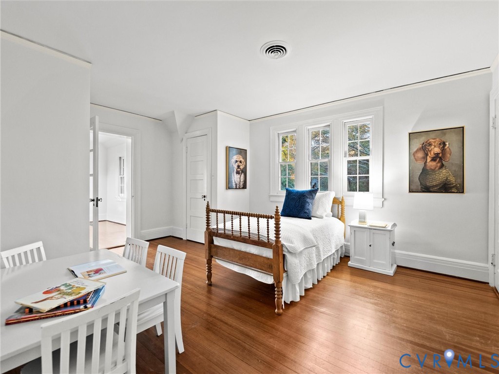 1214 Rothesay Cir