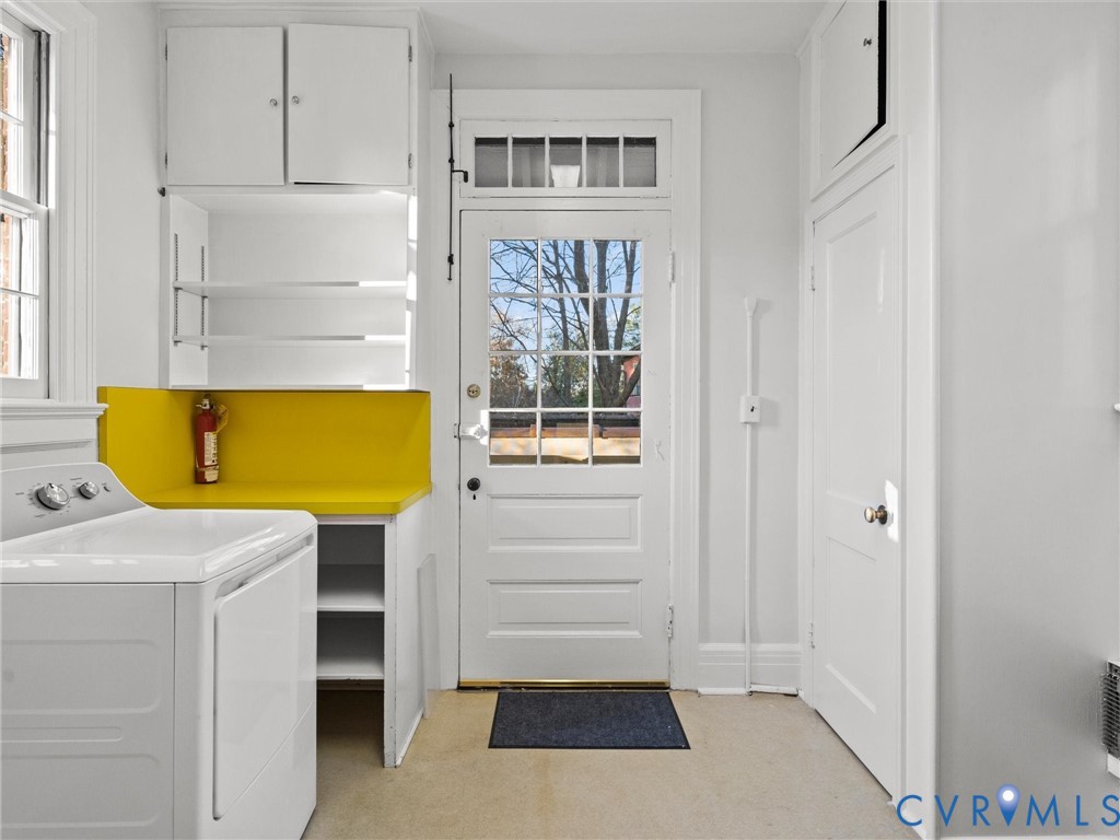1214 Rothesay Cir