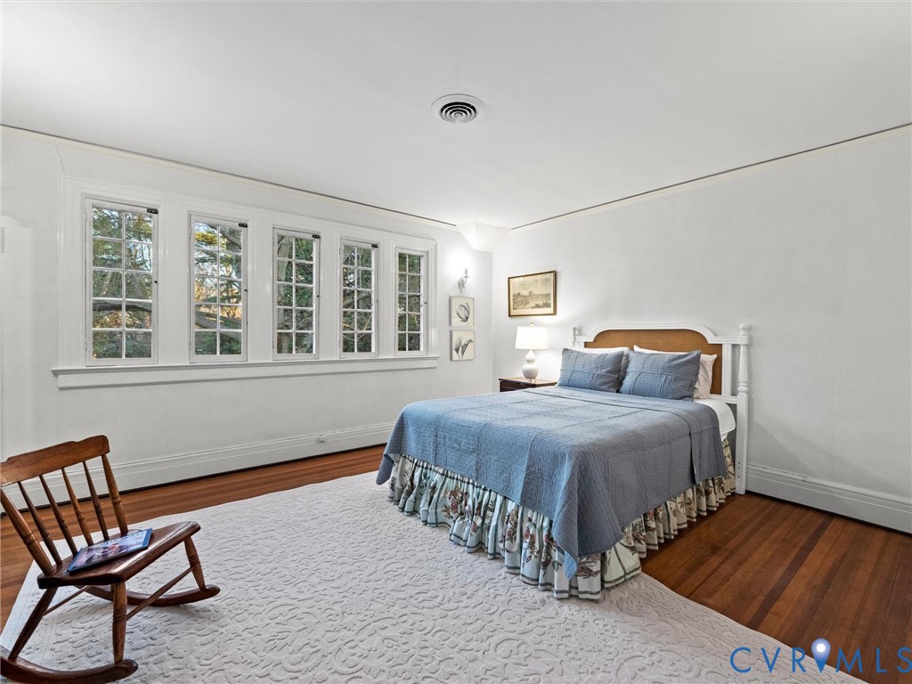 1214 Rothesay Cir