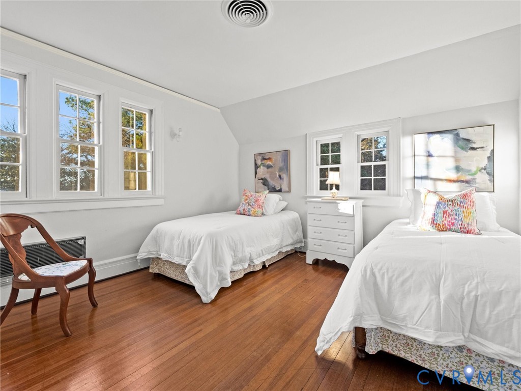 1214 Rothesay Cir
