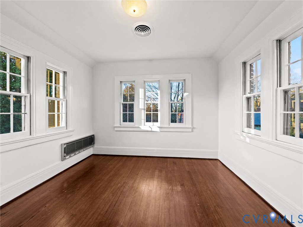 1214 Rothesay Cir