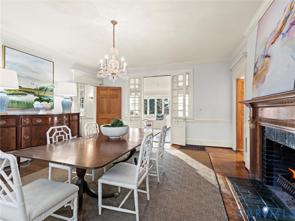 1214 Rothesay Cir