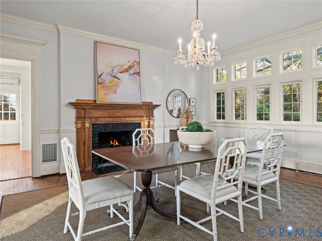 1214 Rothesay Cir