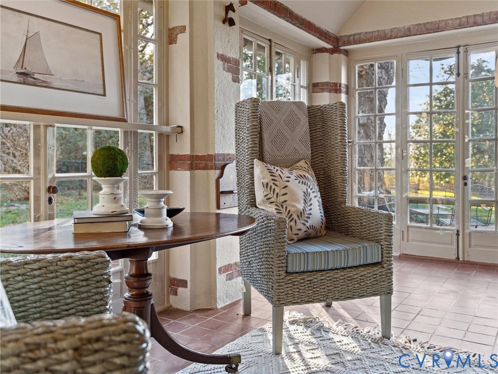 1214 Rothesay Cir