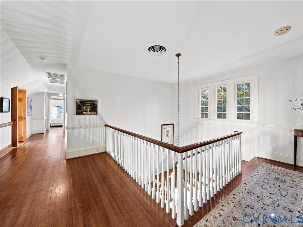 1214 Rothesay Cir