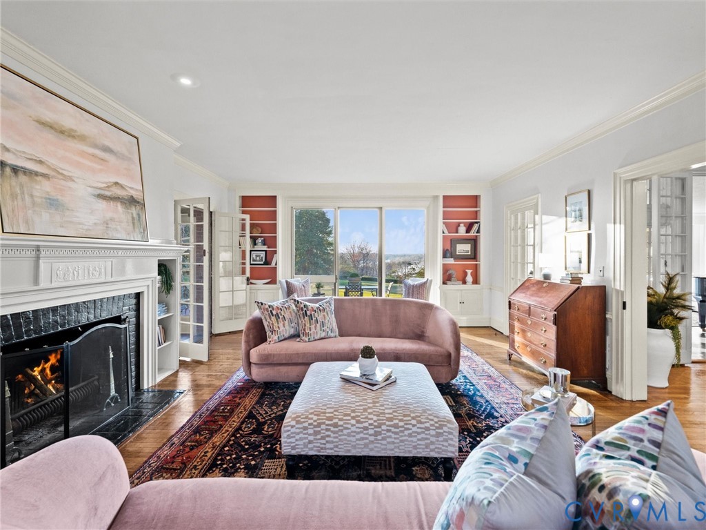 1214 Rothesay Cir