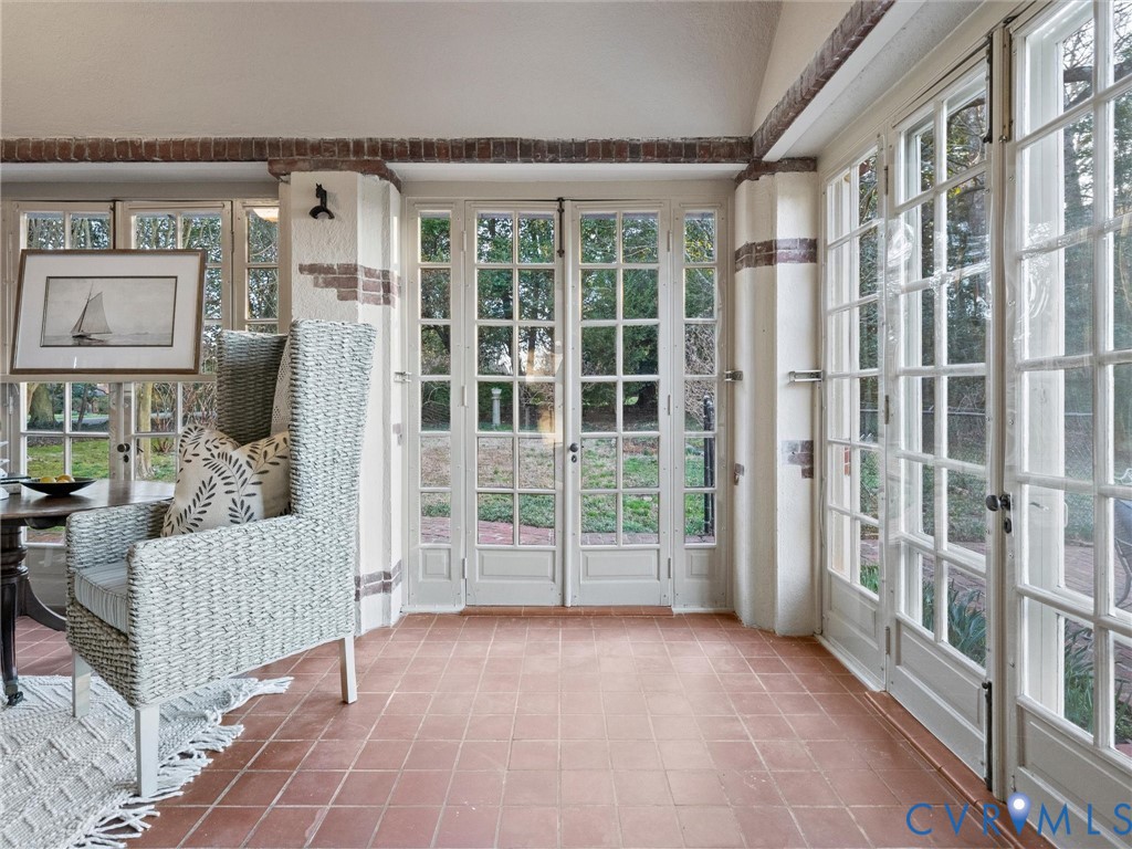 1214 Rothesay Cir
