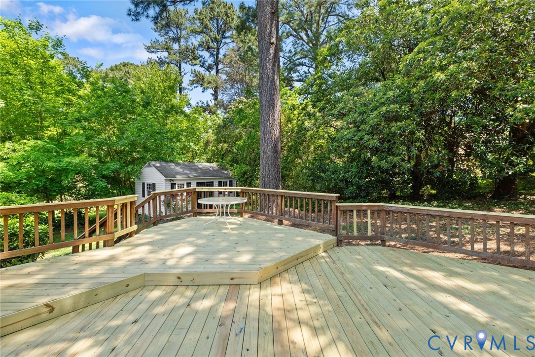6259 Nicolet Rd