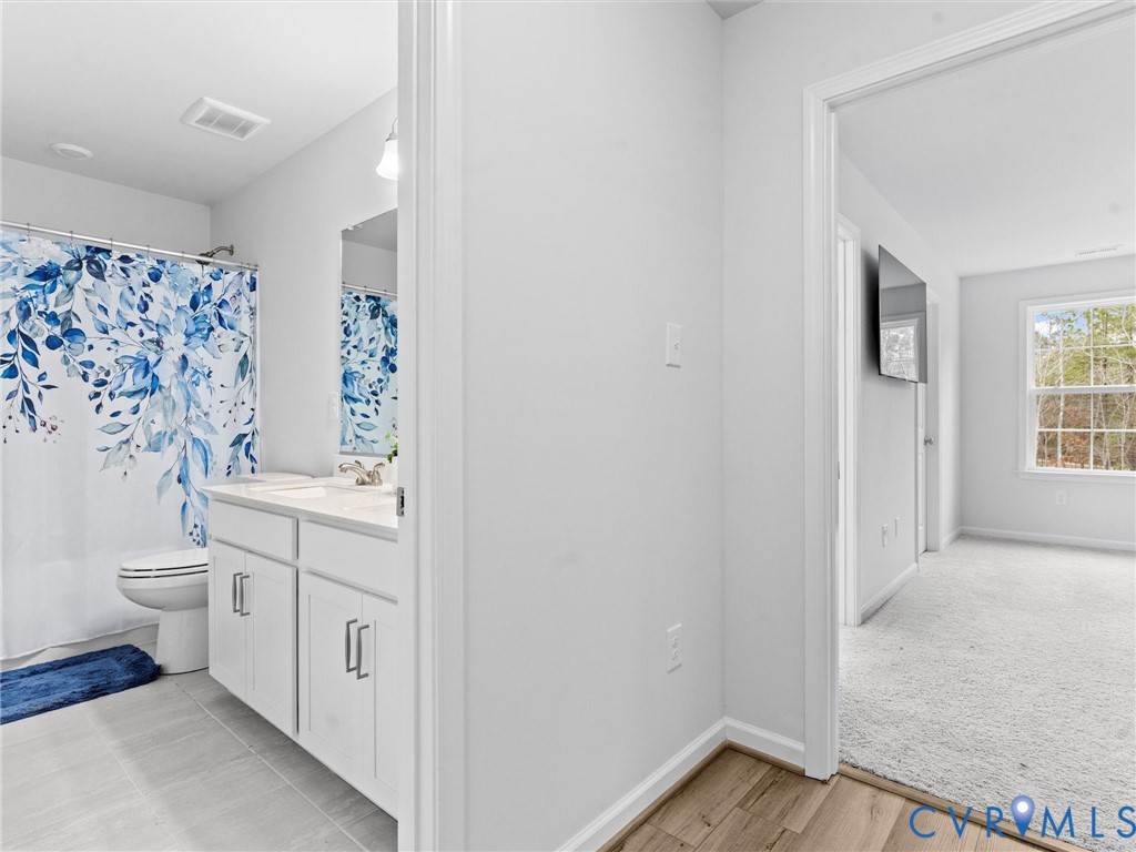 6460 Quinlynn Pl