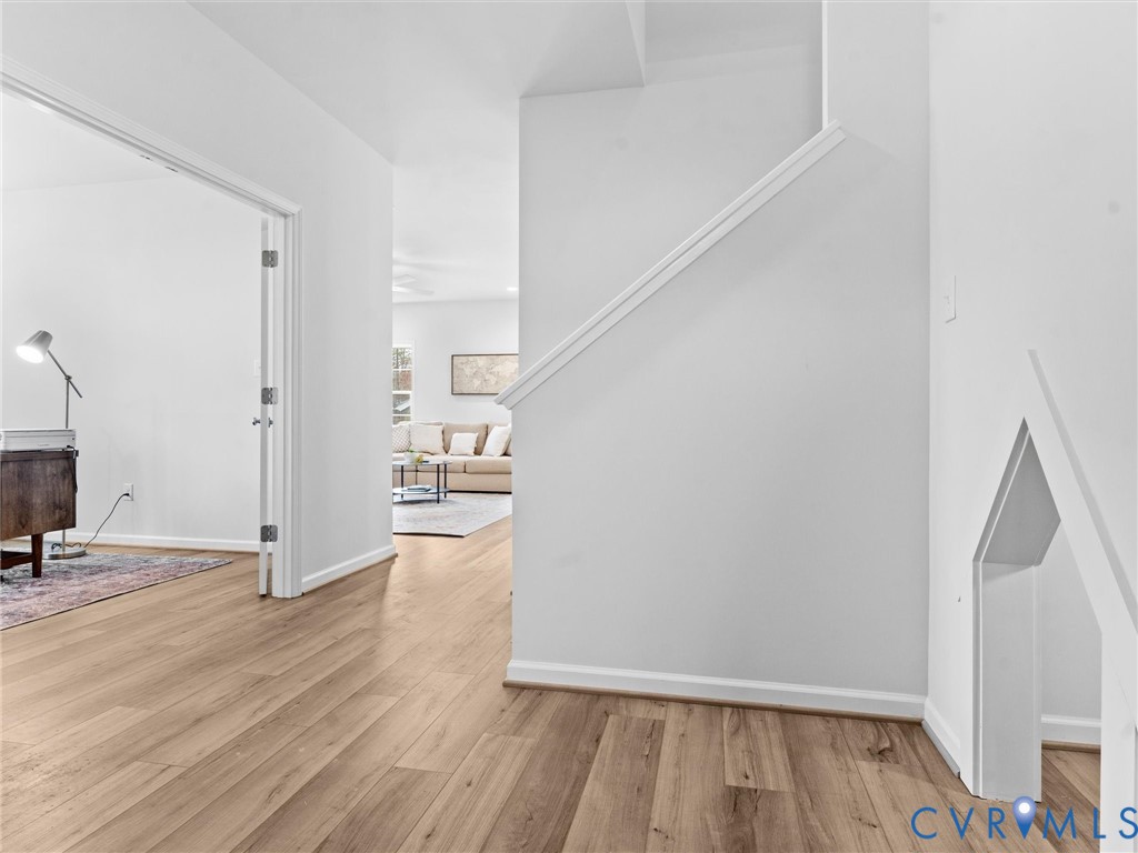 6460 Quinlynn Pl