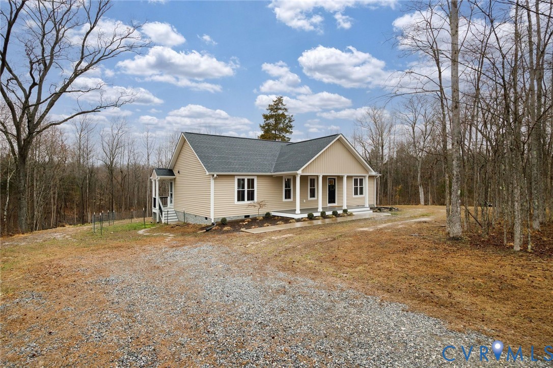 693 Gully Tavern Road