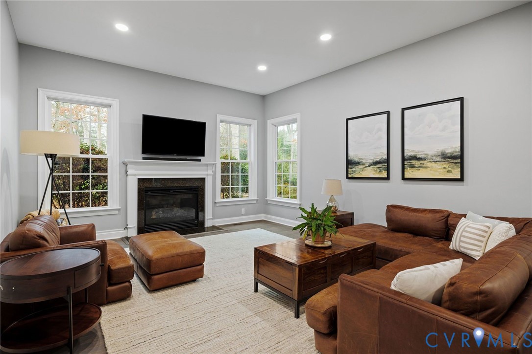 593 Raleigh Manor Rd