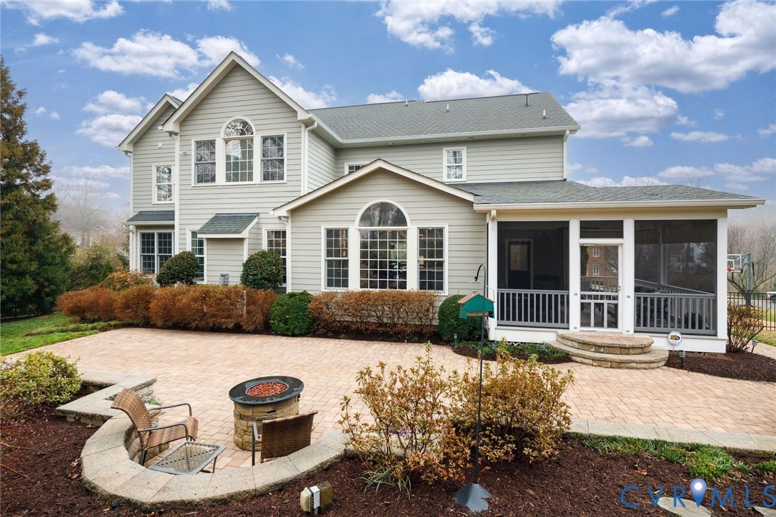 593 Raleigh Manor Rd