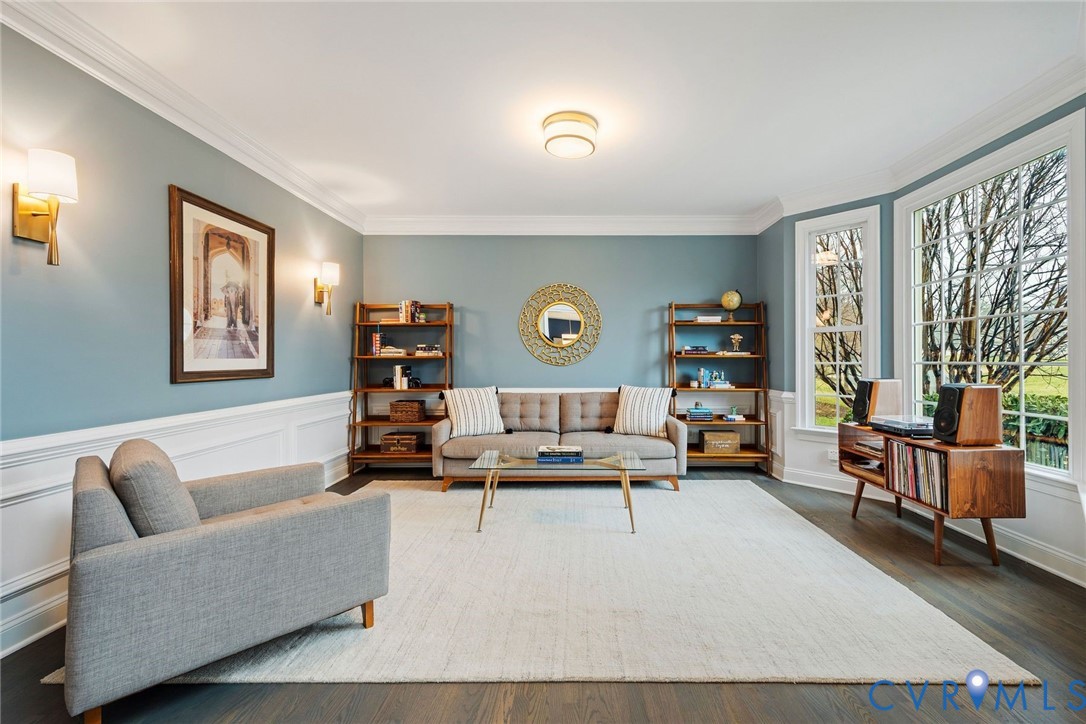 593 Raleigh Manor Rd