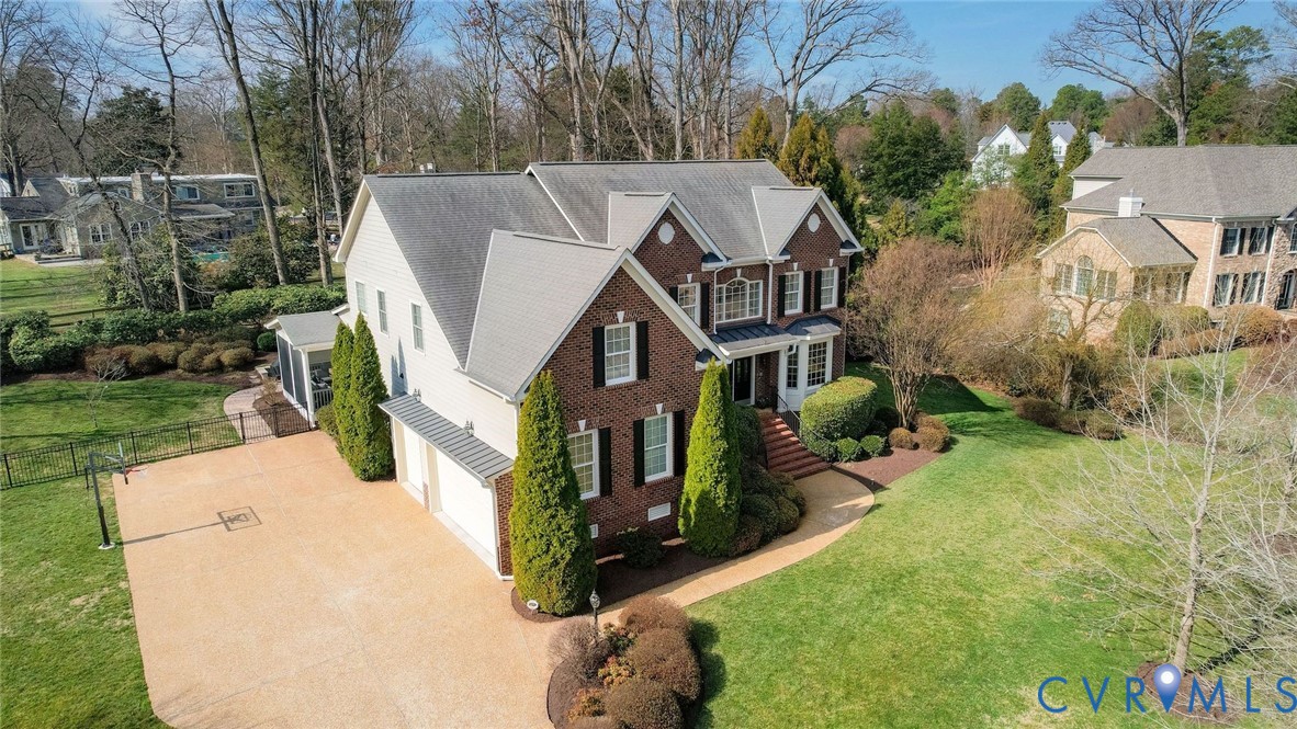 593 Raleigh Manor Rd