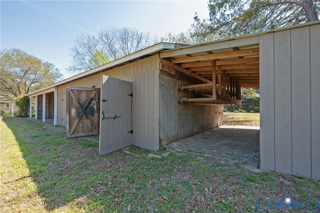 6353 Godwin Blvd