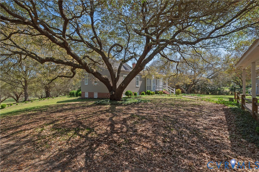 6353 Godwin Blvd
