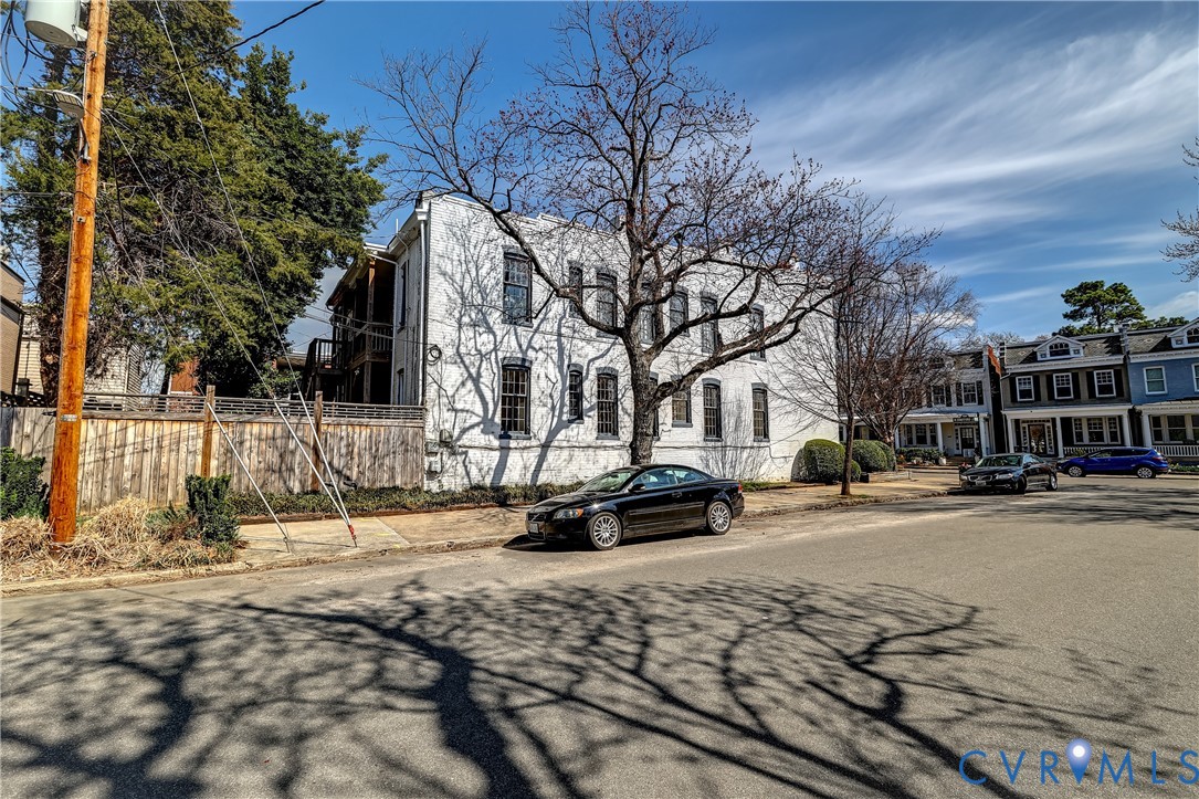 500 N Stafford Ave