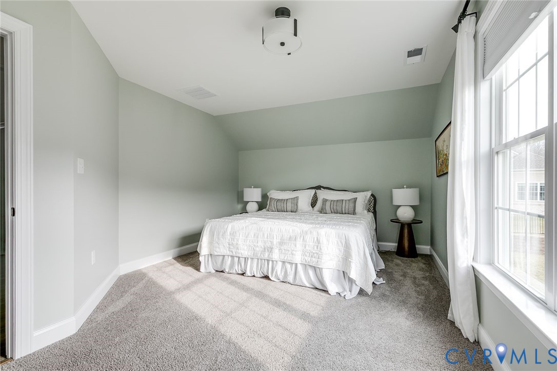 7120 Montage Row