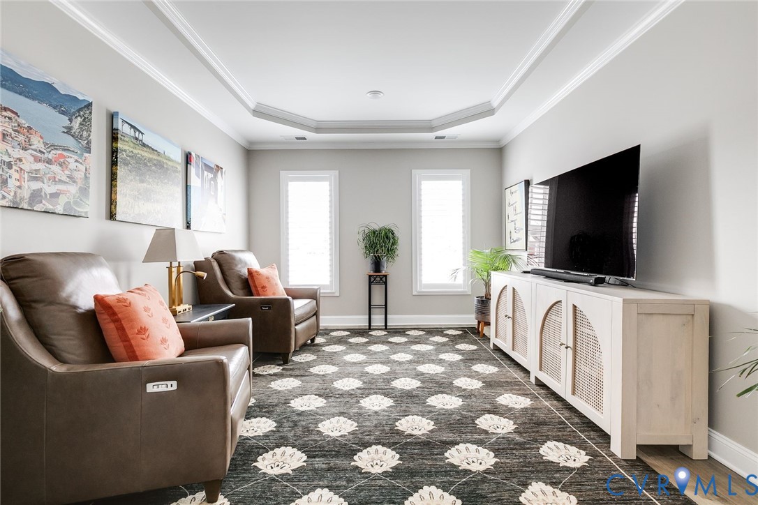 7120 Montage Row