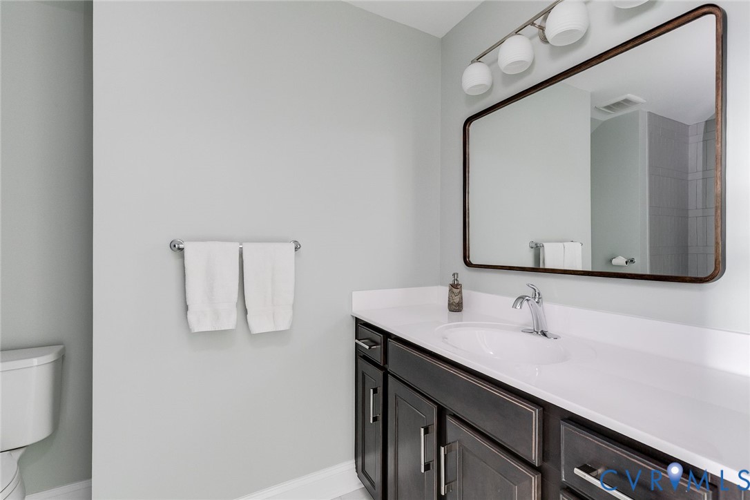 7120 Montage Row