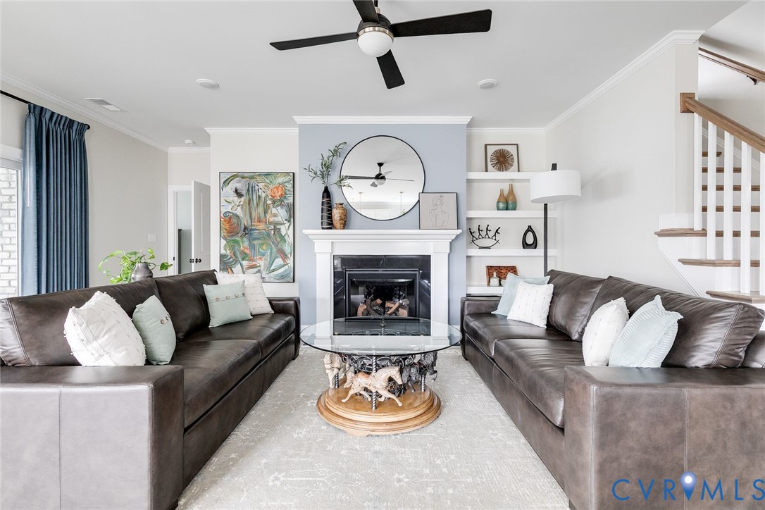 7120 Montage Row