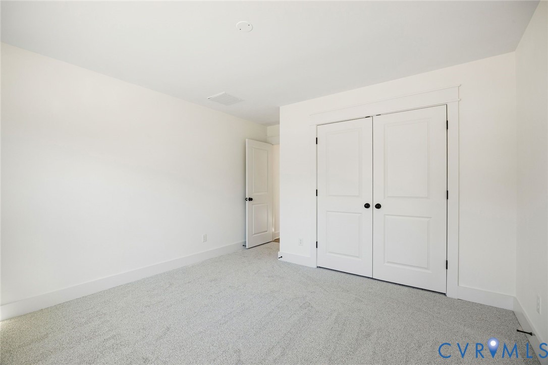 1122 Oriole Landing Ln
